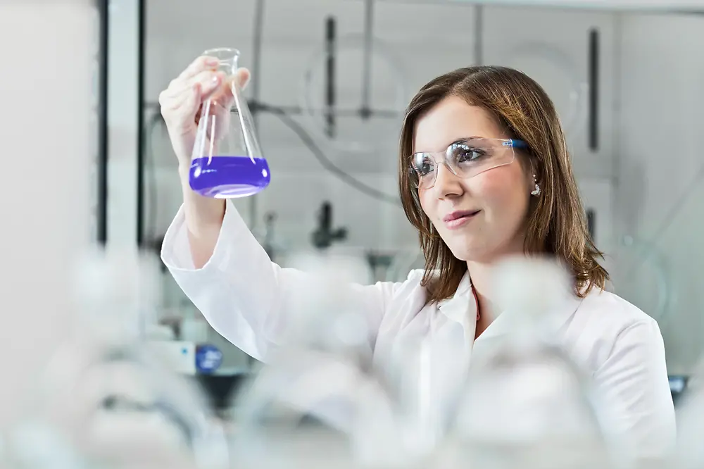 Henkel presents Martha Schwarzkopf Award.
