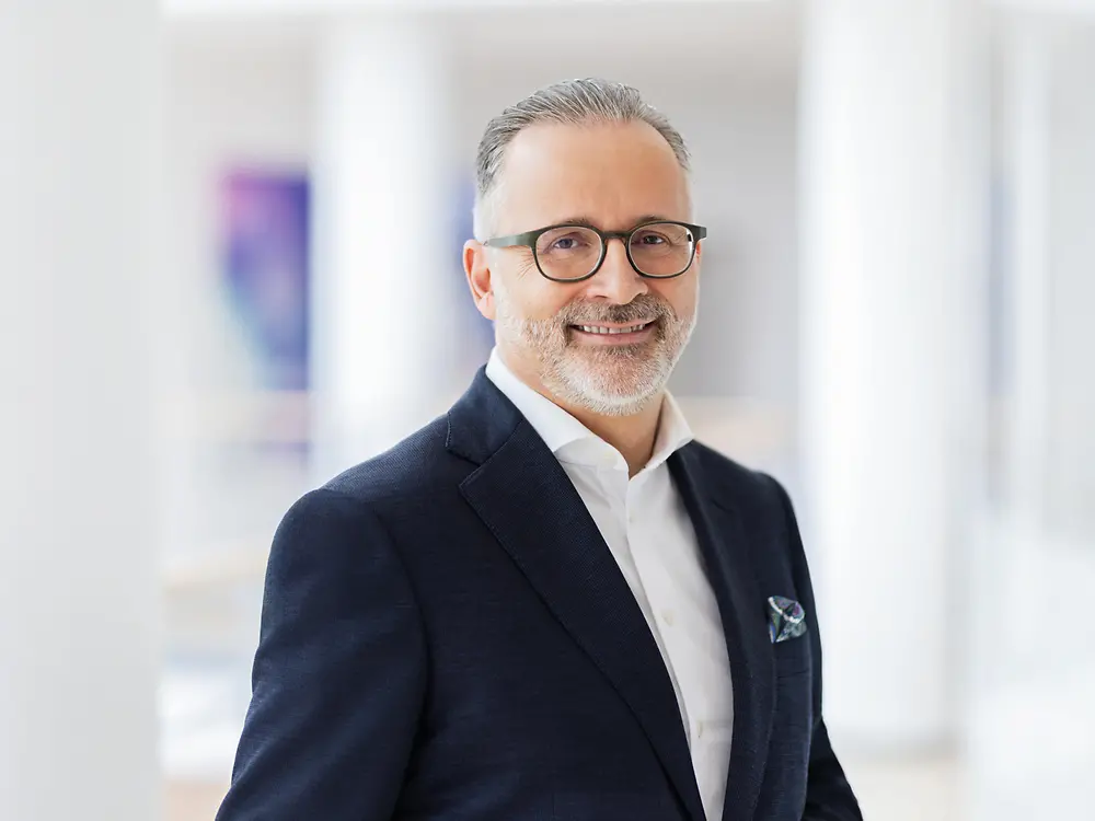 Carsten Knobel