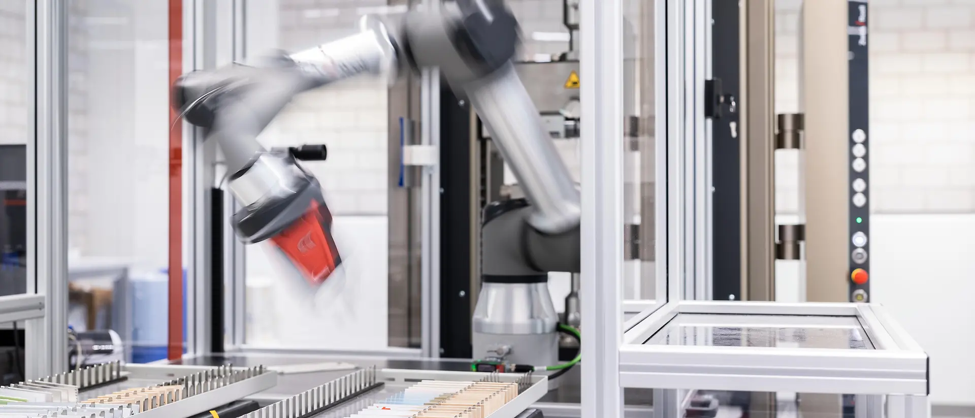 Robotic arm in the Automated Lab