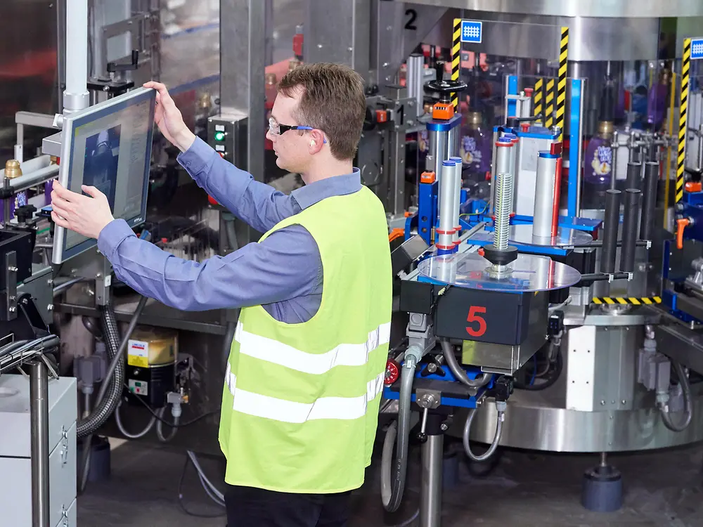 2017-03-10-waschmittelproduktion-andreas-nover-etikettierkamera-2