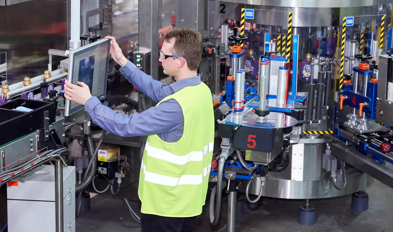 2017-03-10-waschmittelproduktion-andreas-nover-etikettierkamera-2